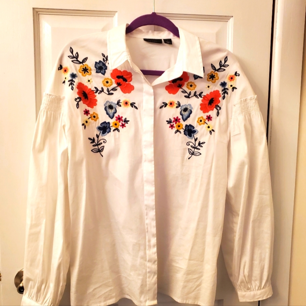 Embroidered shirt